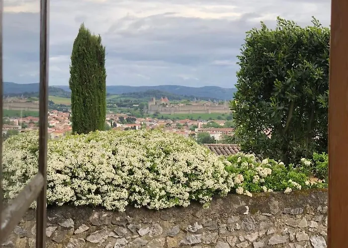 Maison De Charme Avec Vue Sur La Cite Medievale. Дом отдыха
